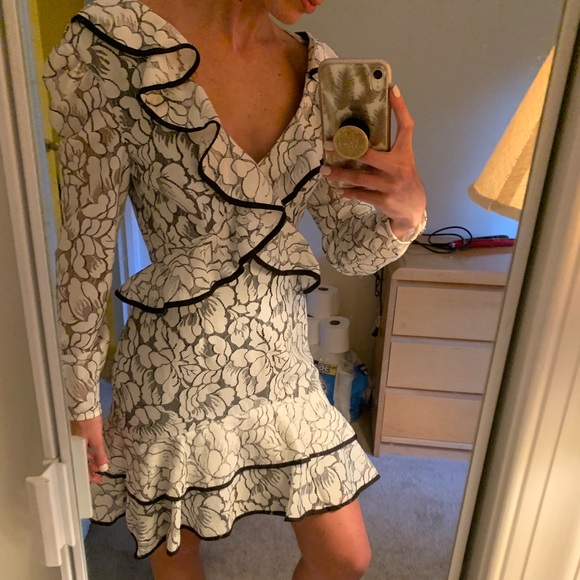 White lace lulus dress - Picture 2 of 5